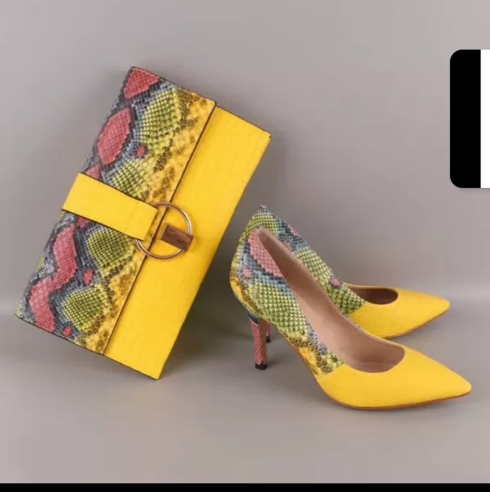 Shoe set - Picture 3 of 4